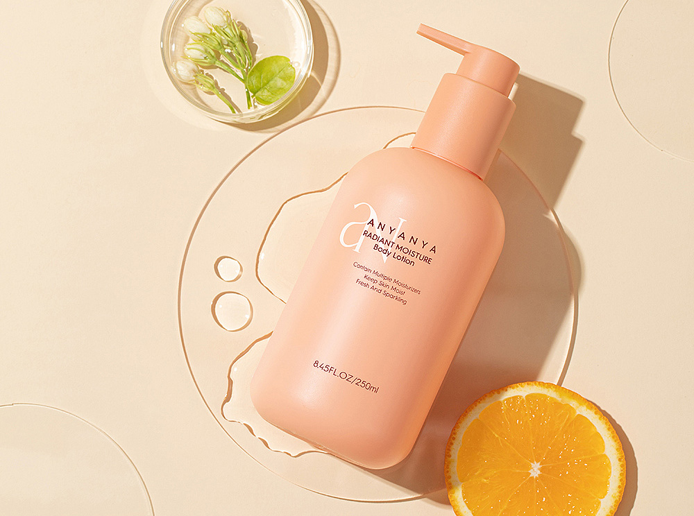 Dior“羽衣霓裳”杠上花西子，國際大牌也想做“中國風”